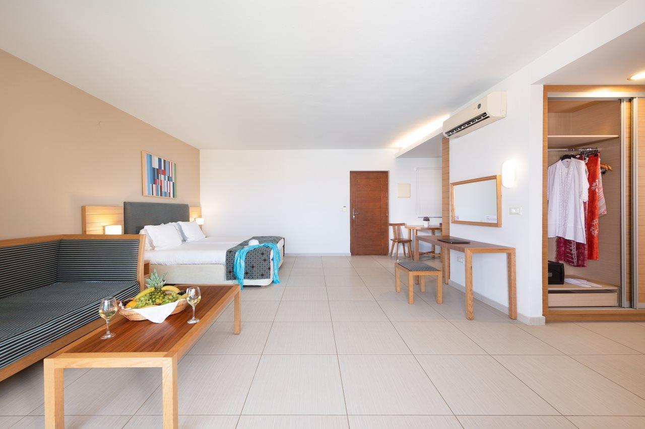 Iolida By Smile Aparthotel