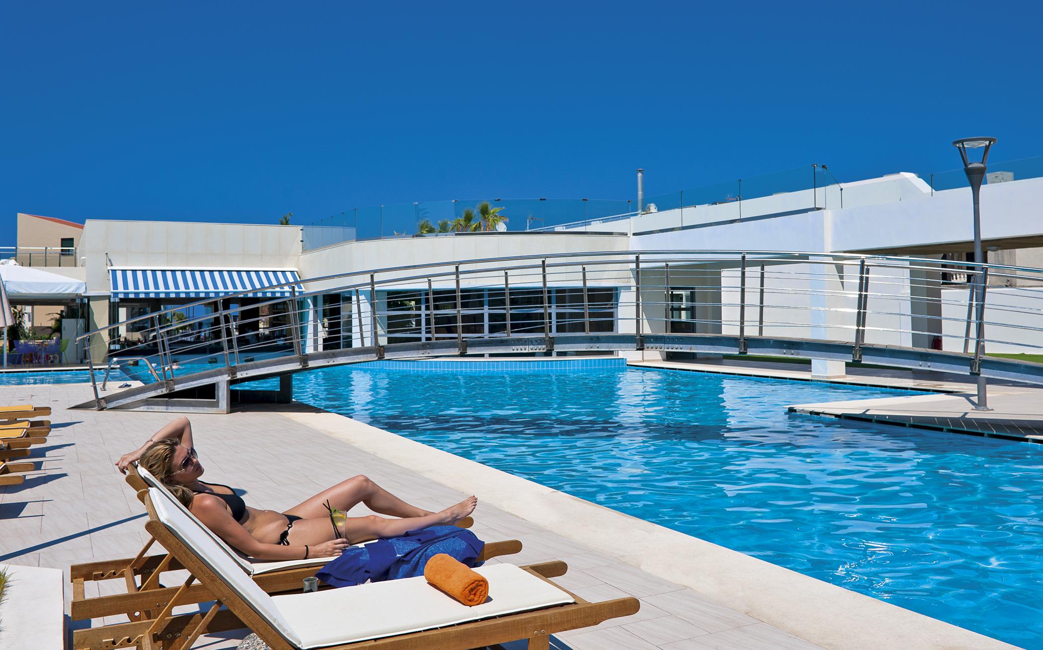 Iolida By Smile Aparthotel 4*