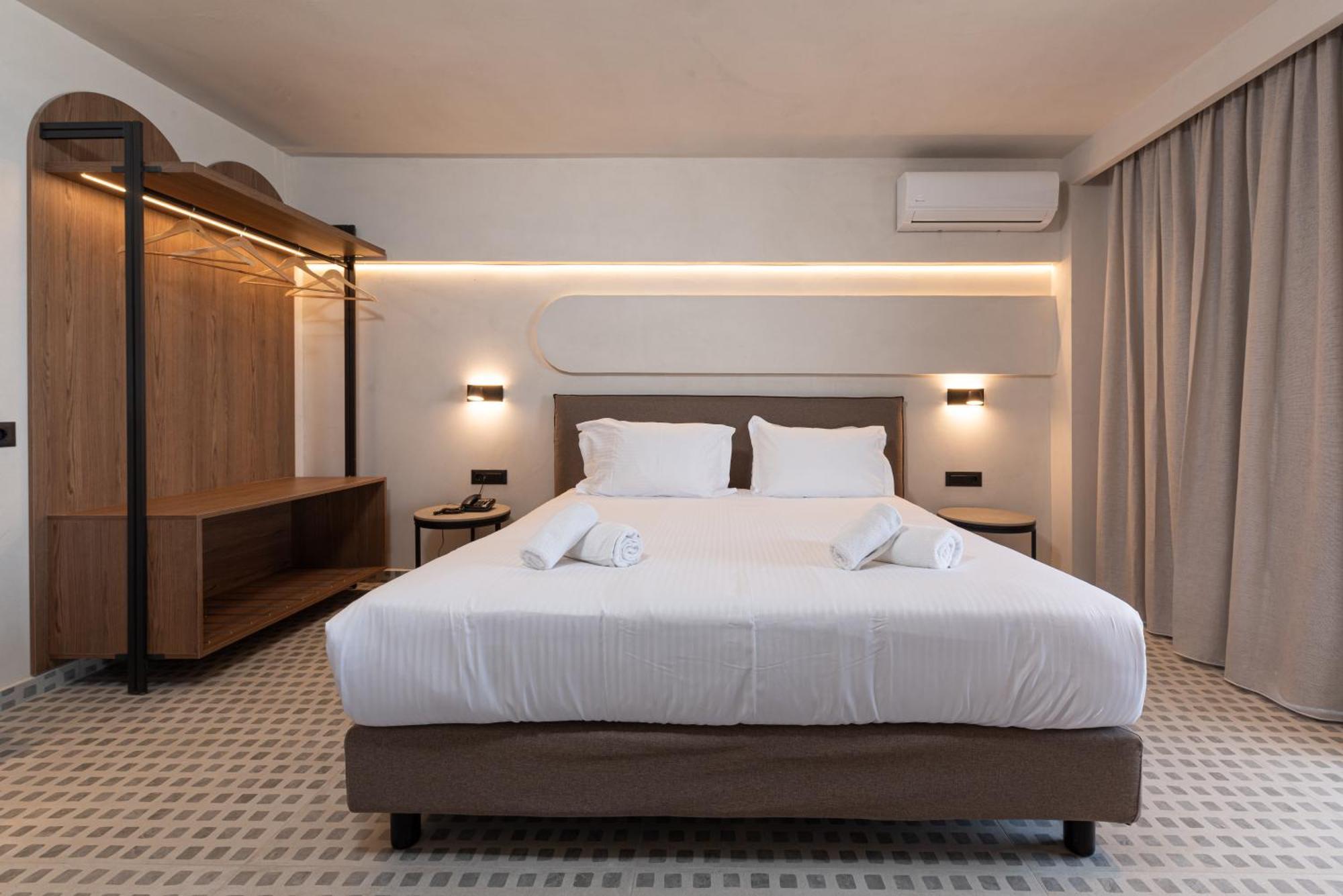Aparthotel Iolida By Smile 4*
